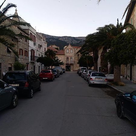 Ferienwohnung Dvor Ana Kaštela Exterior foto