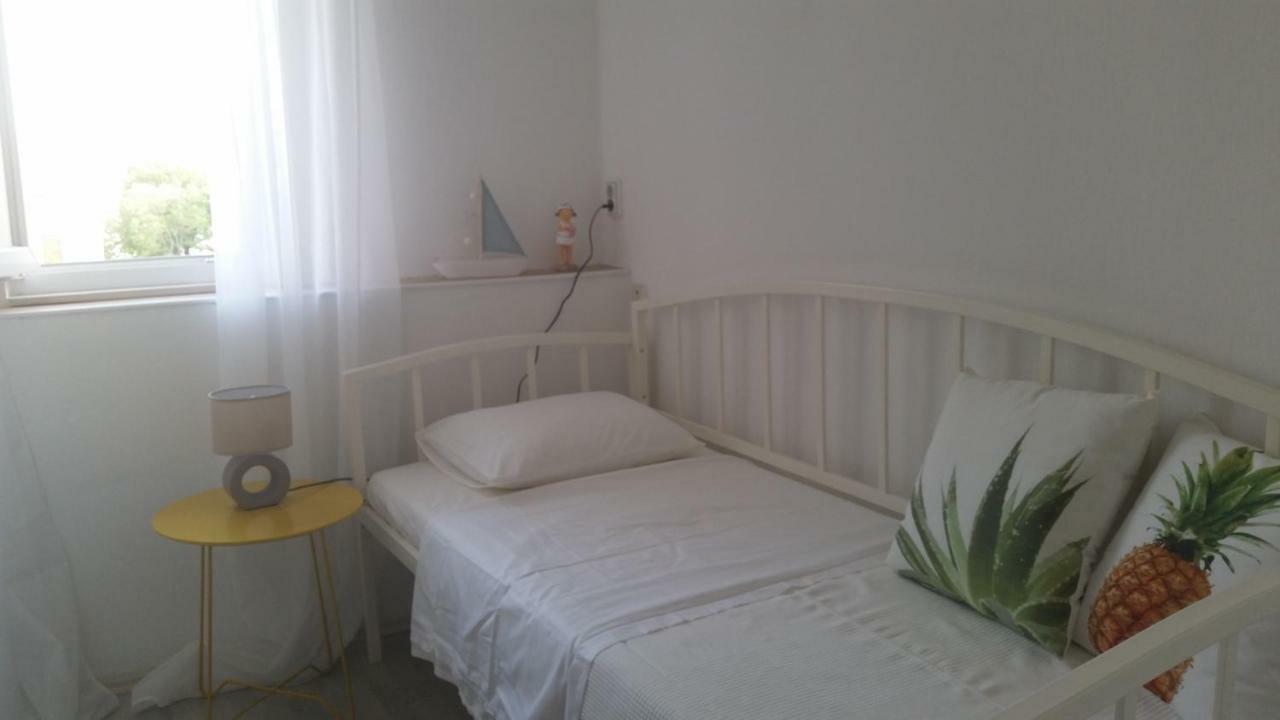 Ferienwohnung Dvor Ana Kaštela Exterior foto