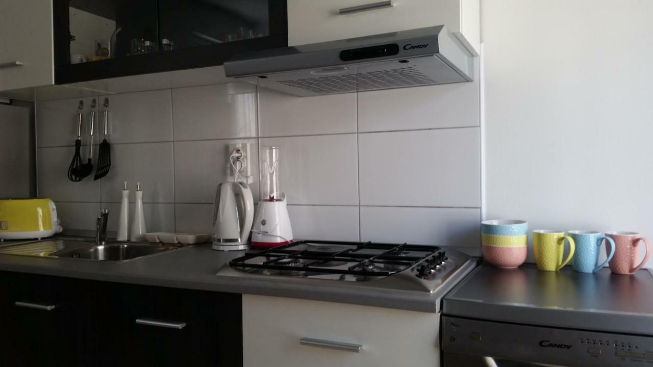 Ferienwohnung Dvor Ana Kaštela Exterior foto