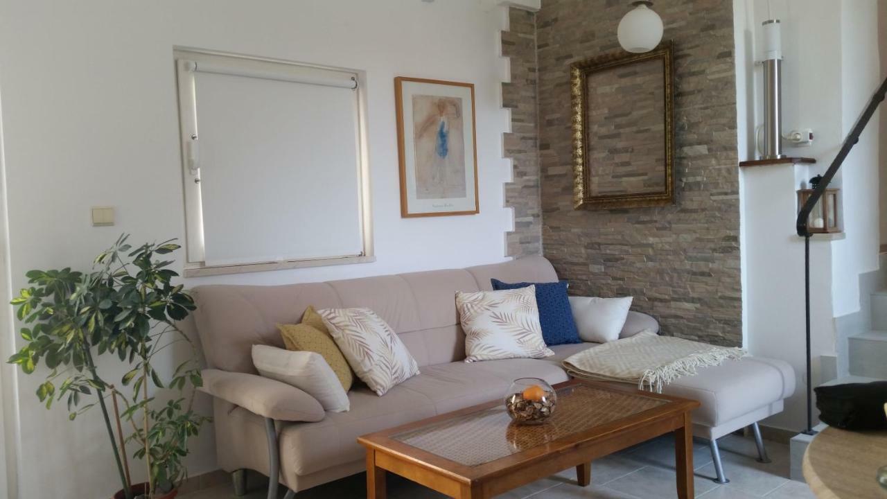 Ferienwohnung Dvor Ana Kaštela Exterior foto