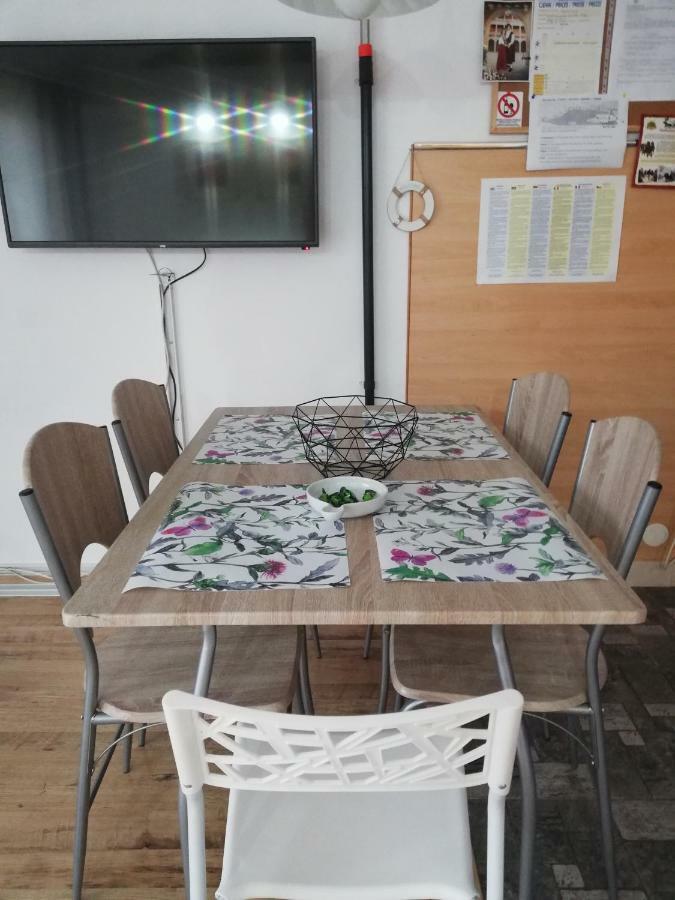 Ferienwohnung Dvor Ana Kaštela Exterior foto