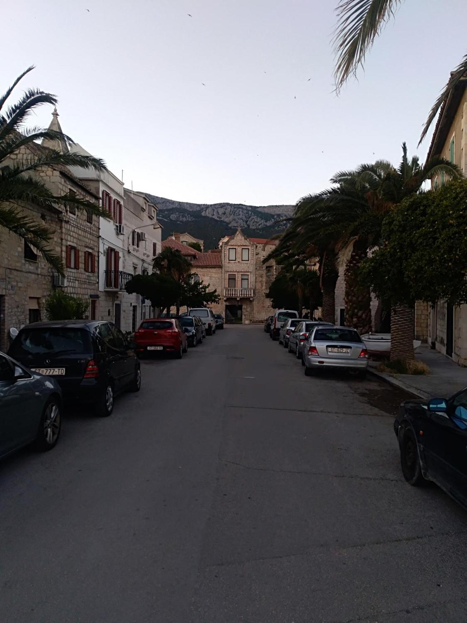 Ferienwohnung Dvor Ana Kaštela Exterior foto